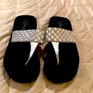 grazie flip flops clearance